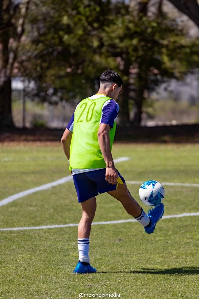 Lucas Lima Policarpo practicing technical ball control